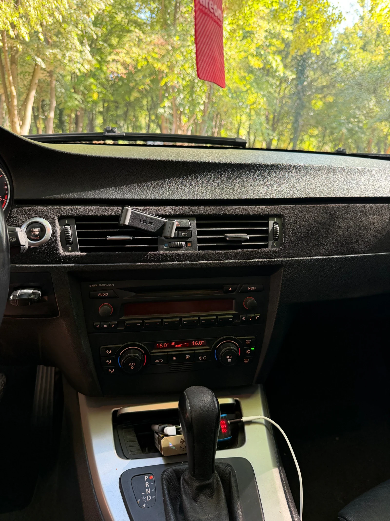 BMW 320, снимка 9 - Автомобили и джипове - 56140875
