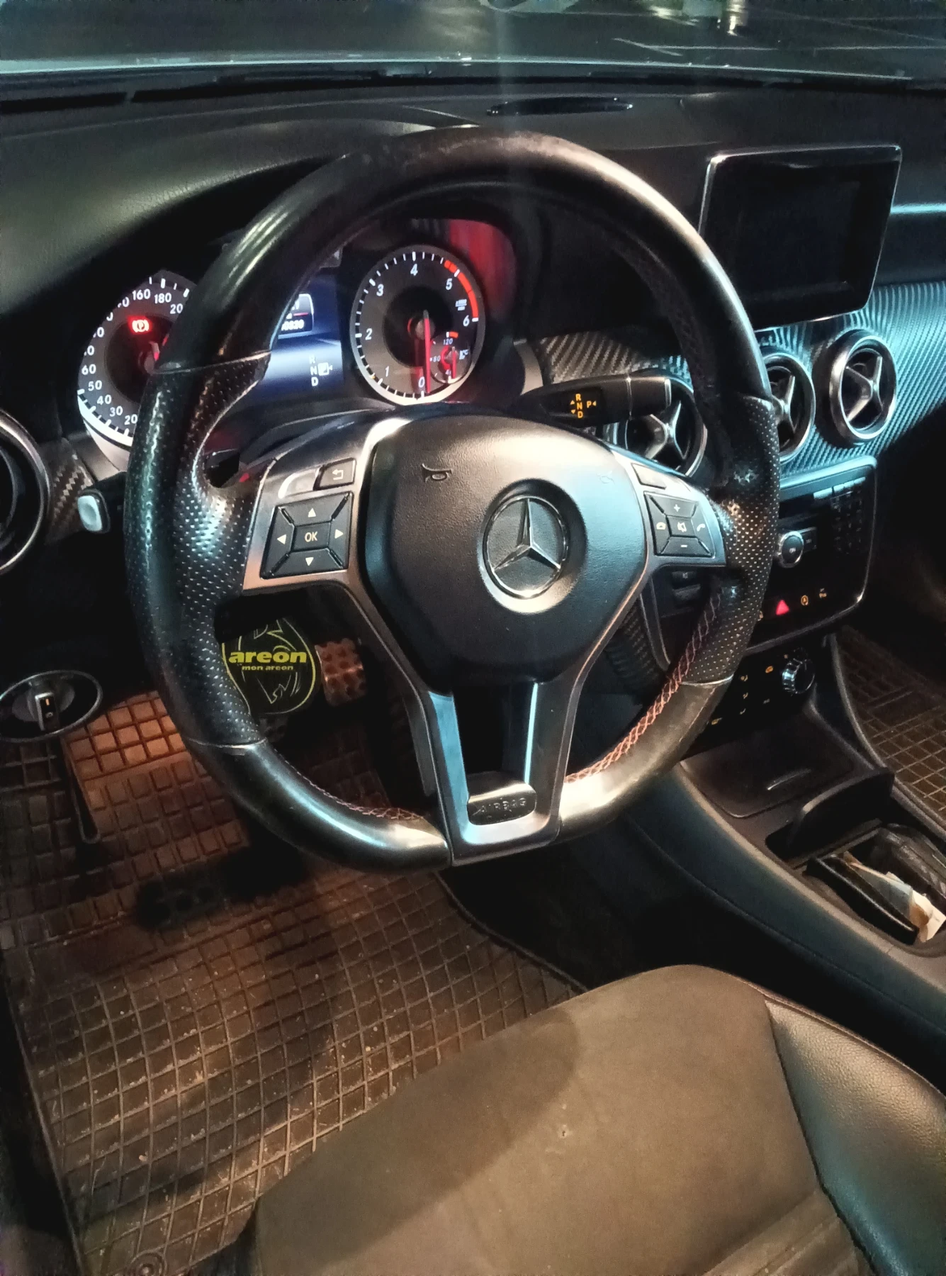 Mercedes-Benz A 200, снимка 9 - Автомобили и джипове - 56444858