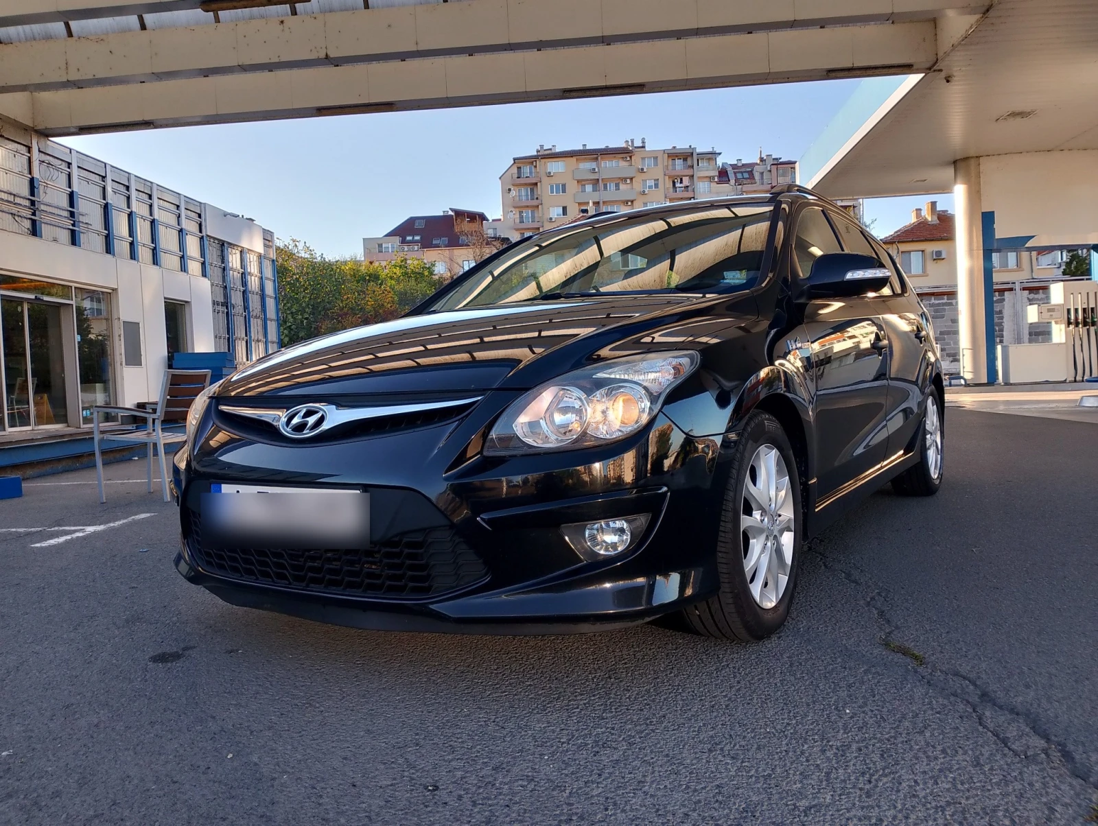 Hyundai I30 CRDI, снимка 6 - Автомобили и джипове - 56530416