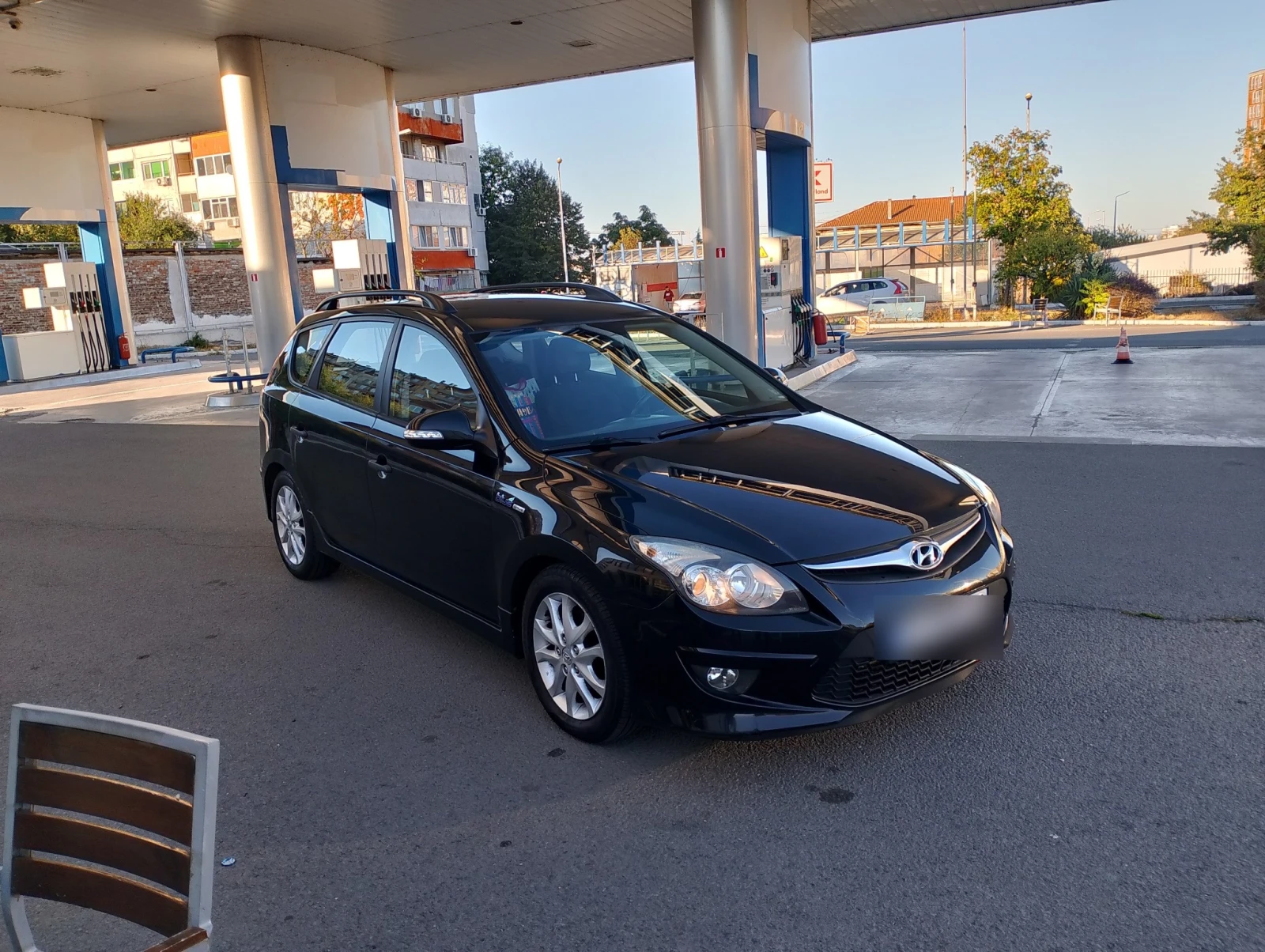 Hyundai I30 CRDI, снимка 8 - Автомобили и джипове - 56530416