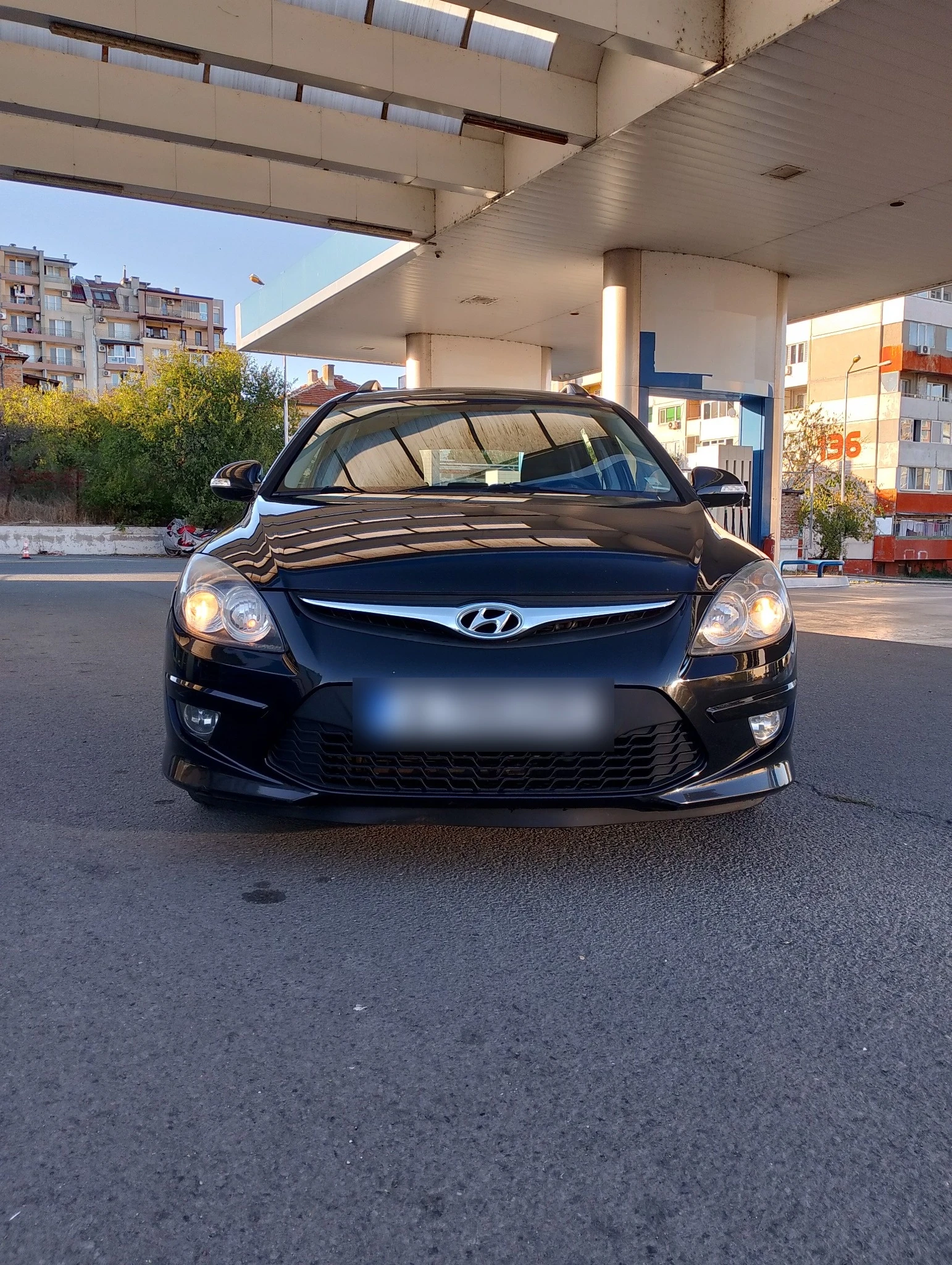 Hyundai I30 CRDI, снимка 7 - Автомобили и джипове - 56530416