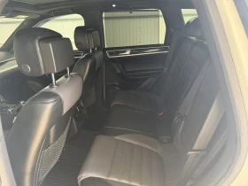 VW Touareg 3.0 TDI R-Line , снимка 17