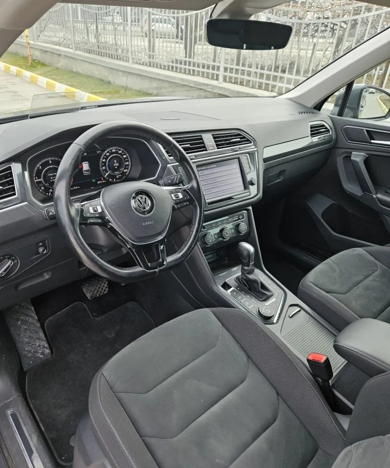 VW Tiguan 2.0tdi 4x4 190kc, снимка 7 - Автомобили и джипове - 49307574