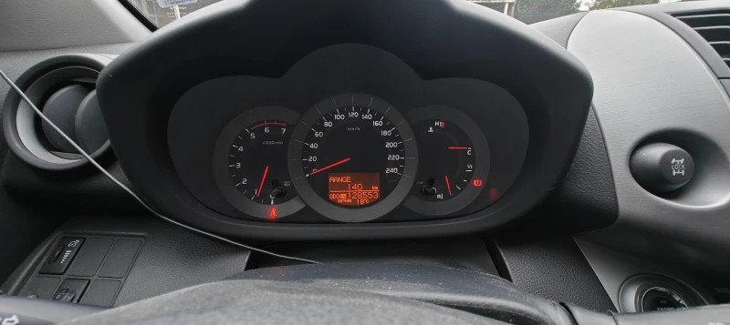 Toyota Rav4, снимка 5 - Автомобили и джипове - 52271588