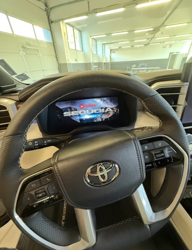 Toyota Sequoia CAPSTONE, снимка 6 - Автомобили и джипове - 53055011