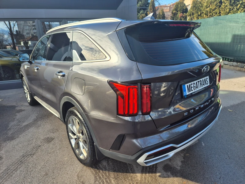 Kia Sorento 2.2 CRDI 4X2 Наличен в БГ, снимка 4 - Автомобили и джипове - 52965263