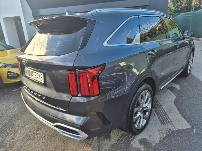 Kia Sorento 2.2 CRDI 4X2 Наличен в БГ, снимка 3 - Автомобили и джипове - 52965263