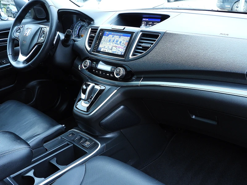 Honda Cr-v 1.6ШВЕЙЦАРИЯ-ДИСТРОНИК/КОЖА/НАВИ/LANE ASSIST/ПАНОР, снимка 14 - Автомобили и джипове - 53513454