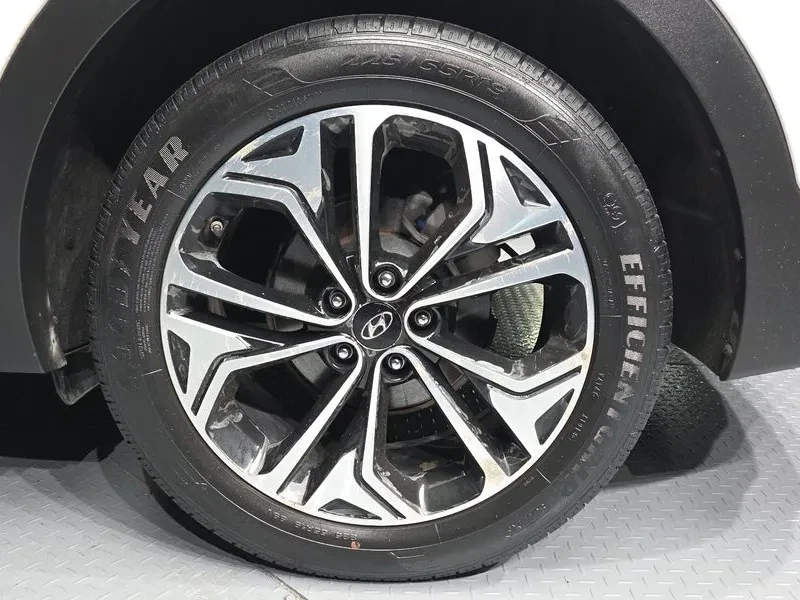 Hyundai Santa fe 2.0, снимка 5 - Автомобили и джипове - 54255459