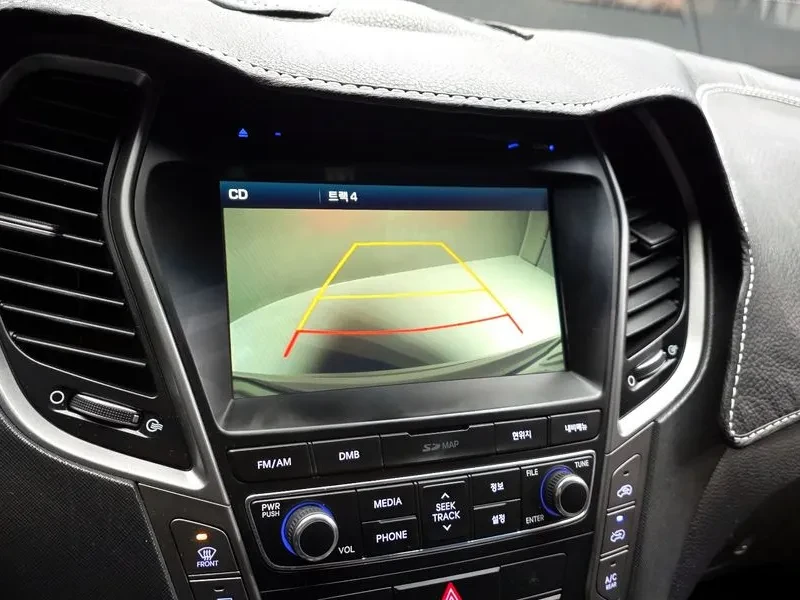 Hyundai Santa fe 2.0, снимка 15 - Автомобили и джипове - 54255459