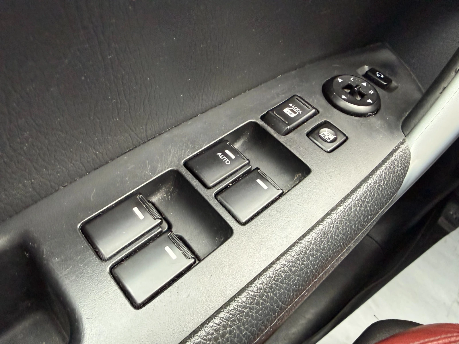 Kia Sorento  6 /2.2d 197 ..  | Mobile.bg   16