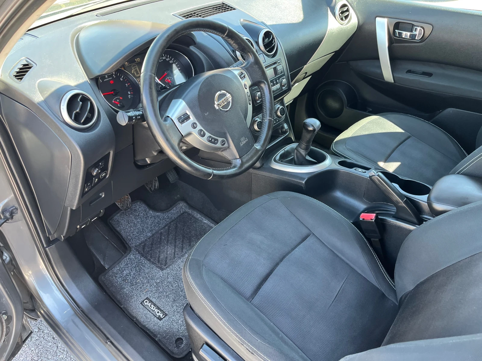 Nissan Qashqai 1, 6 I GPL, снимка 5 - Автомобили и джипове - 54318192