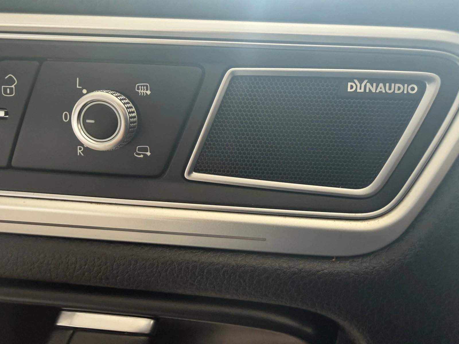 VW Touareg 3.0 TDI R-Line  | Mobile.bg � ����������� 10