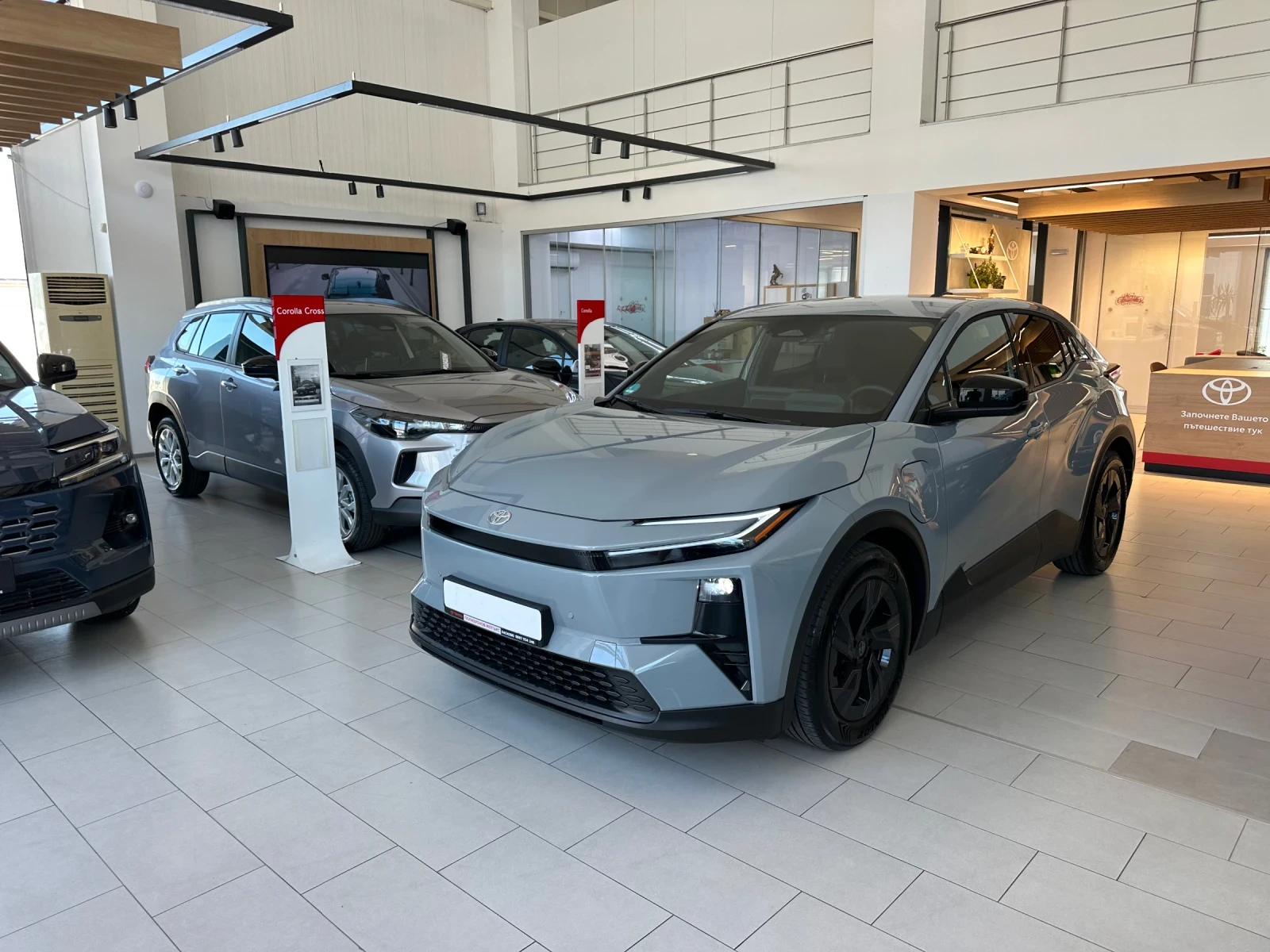 Toyota C-HR Plus* Pulse* 77kWh, снимка 2 - Автомобили и джипове - 55616171