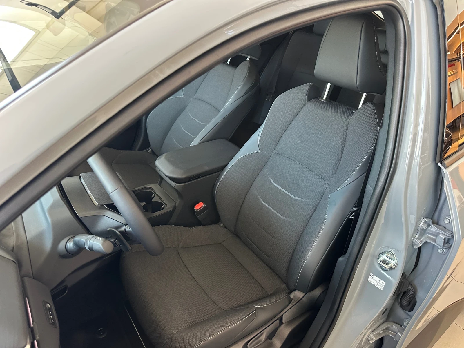 Toyota C-HR Plus* Pulse* 77kWh, снимка 8 - Автомобили и джипове - 55616171