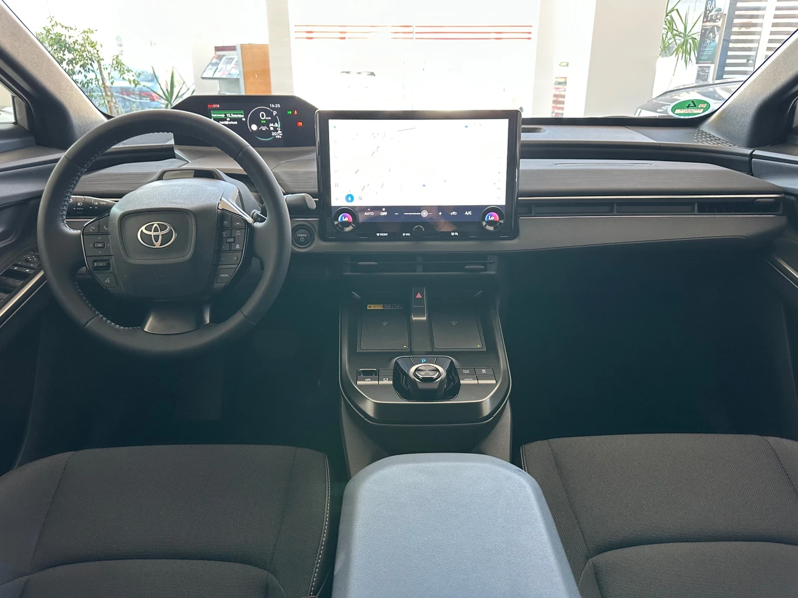 Toyota C-HR Plus* Pulse* 77kWh, снимка 10 - Автомобили и джипове - 55616171