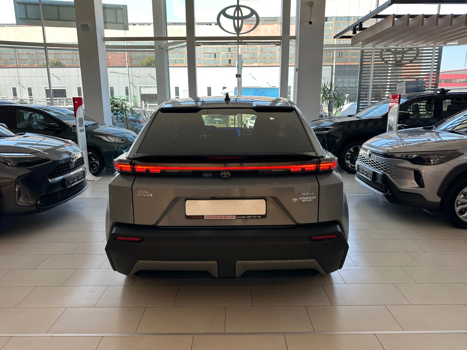 Toyota C-HR Plus* Pulse* 77kWh, снимка 4 - Автомобили и джипове - 55616171