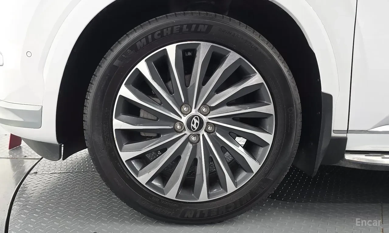 Hyundai Santa fe 3.8* CALIGRAPHY* ОБДУХВАНЕ* ХЕДЪП* МАСАЖ* LANE* AS, снимка 5 - Автомобили и джипове - 56182502
