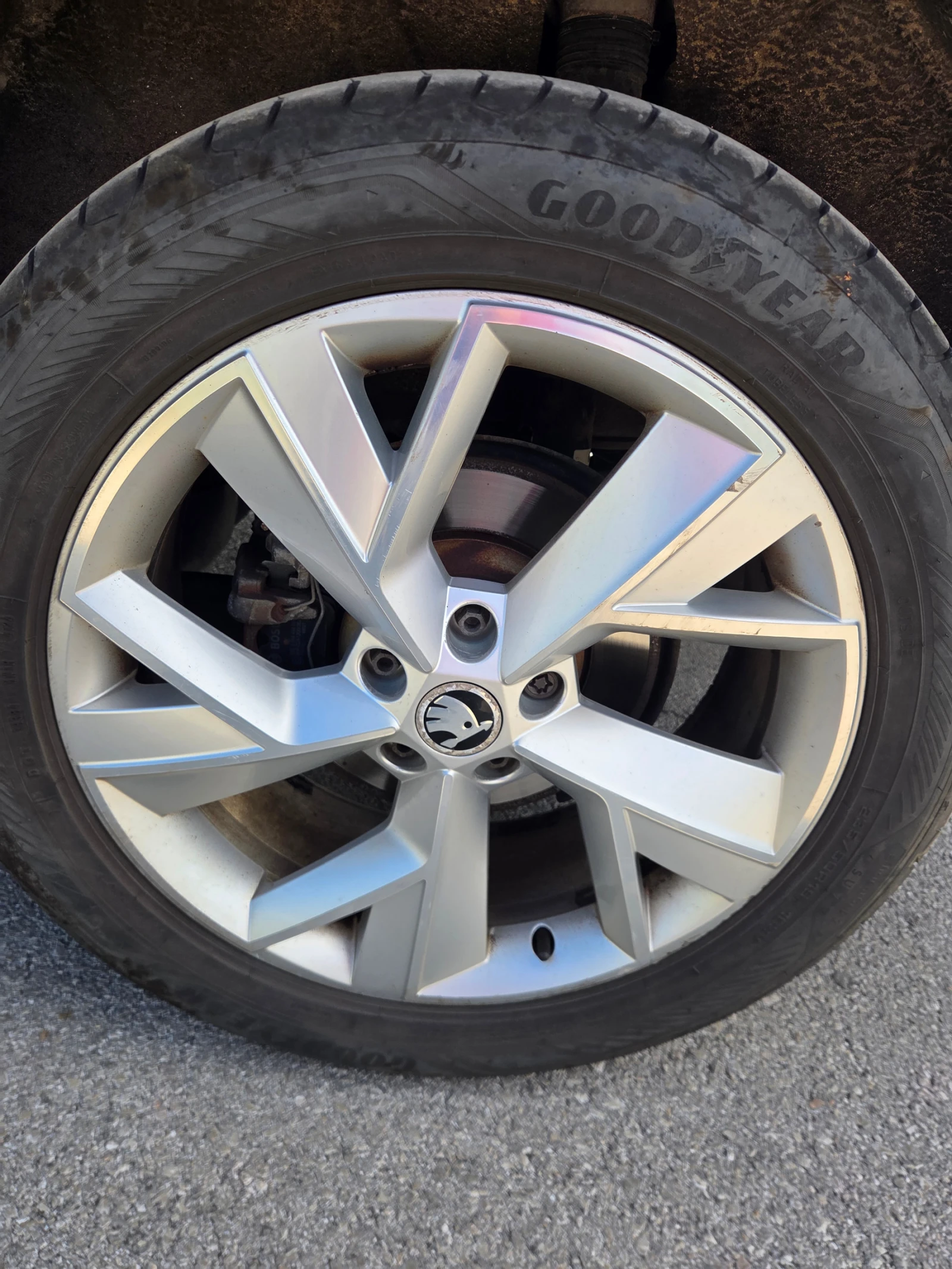 Skoda Kodiaq, снимка 8 - Автомобили и джипове - 56215423