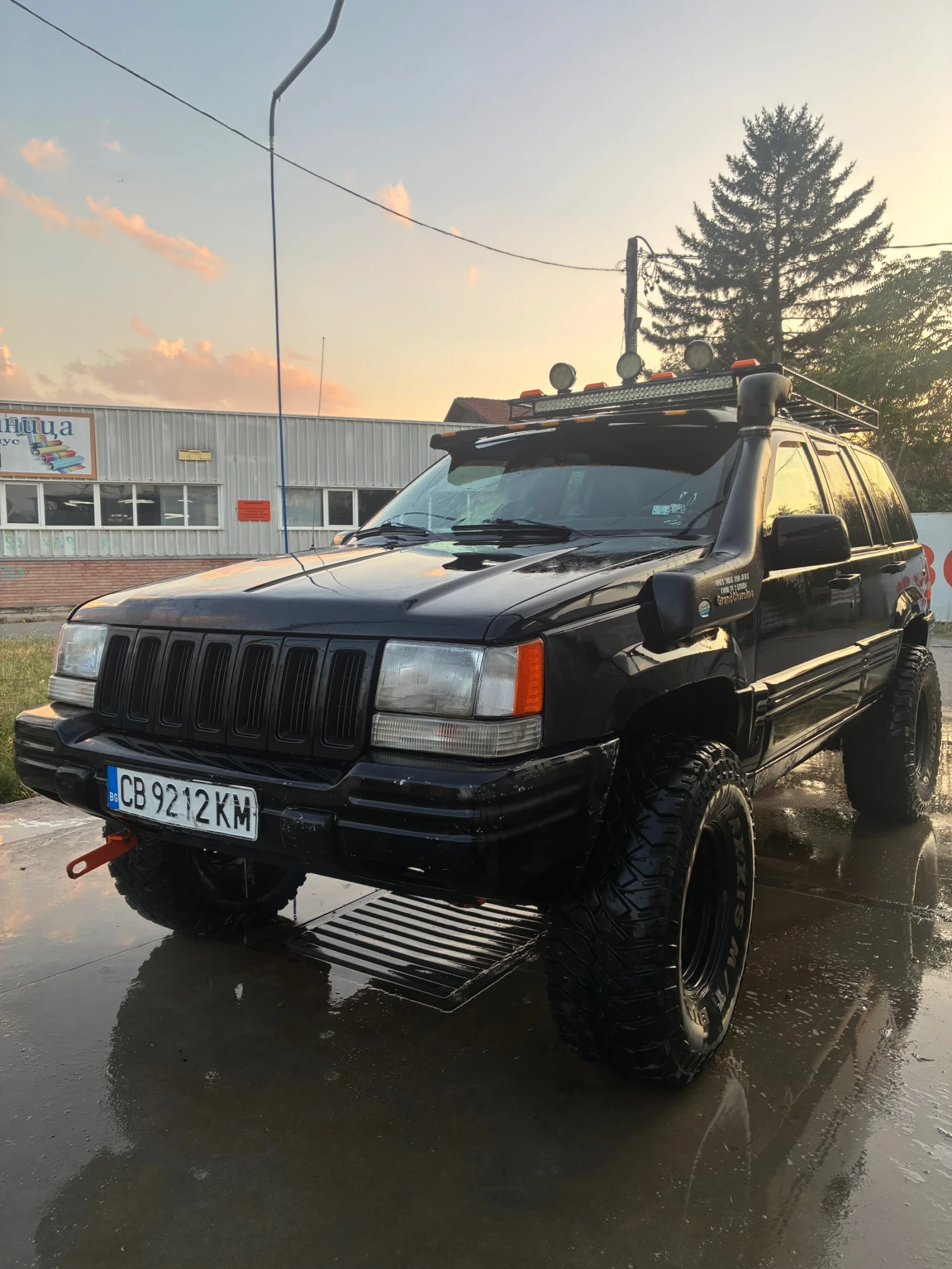 Jeep Grand cherokee, снимка 2 - Автомобили и джипове - 56300533