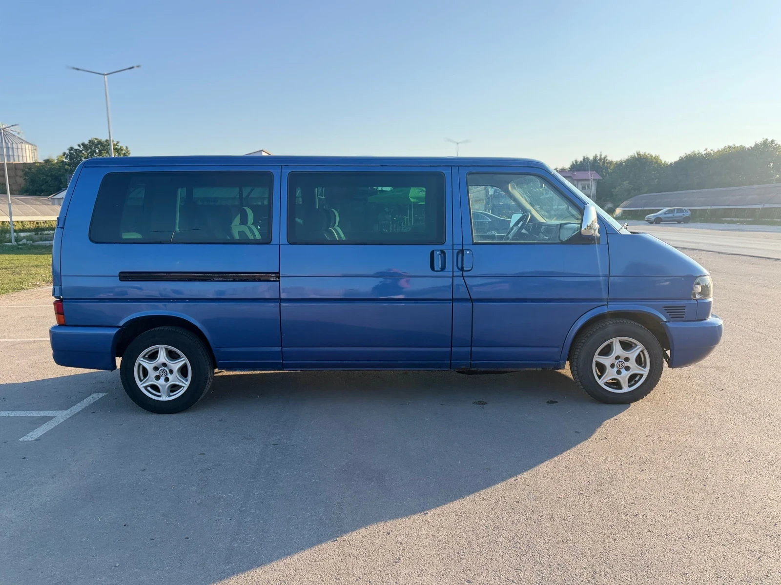 VW Caravelle 2, 5 TDI / 8+ 1 / ТОП, снимка 7 - Бусове и автобуси - 55636866