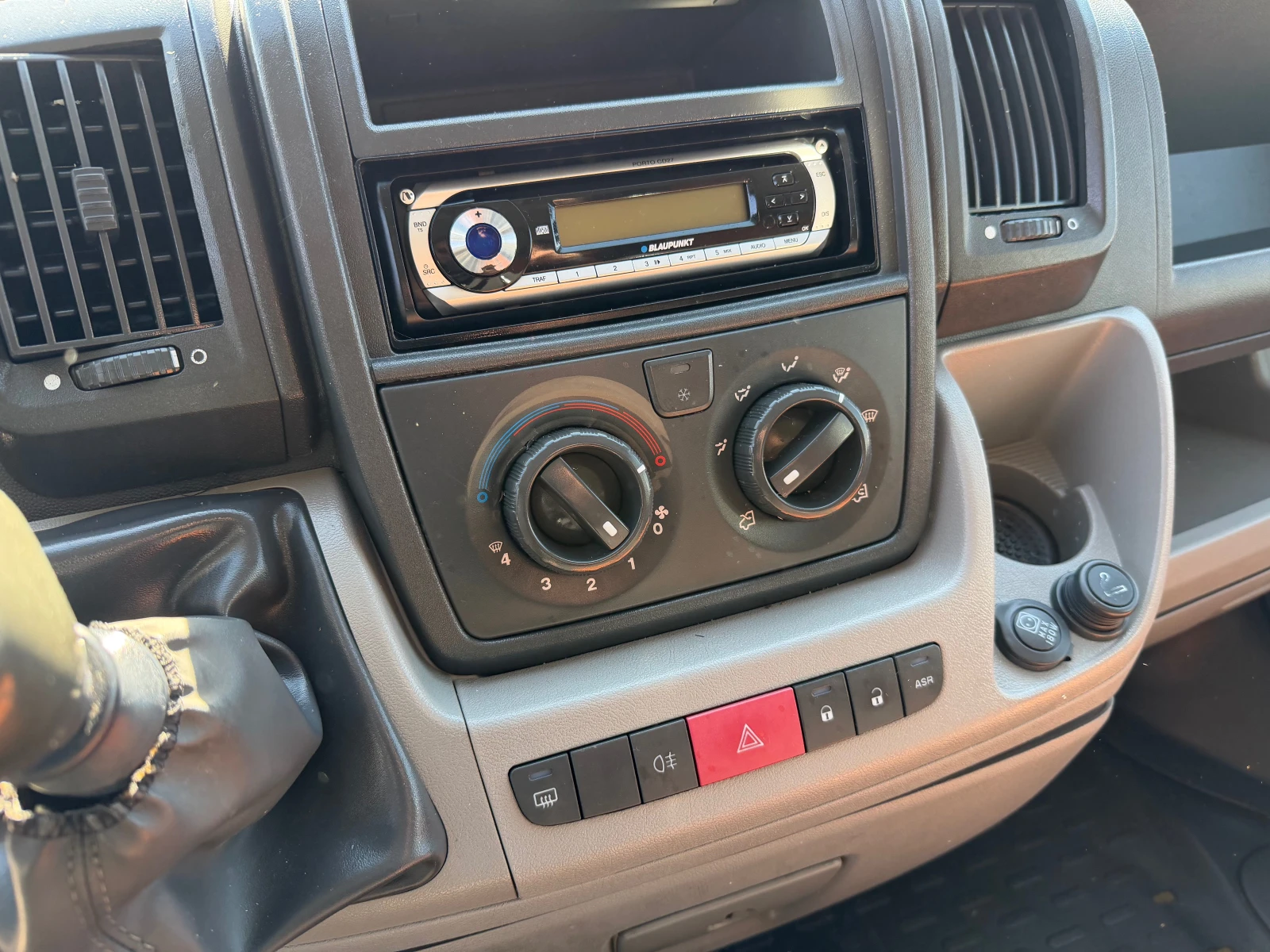 Fiat Ducato 2.3 JTD Klima, снимка 14 - Бусове и автобуси - 56634179
