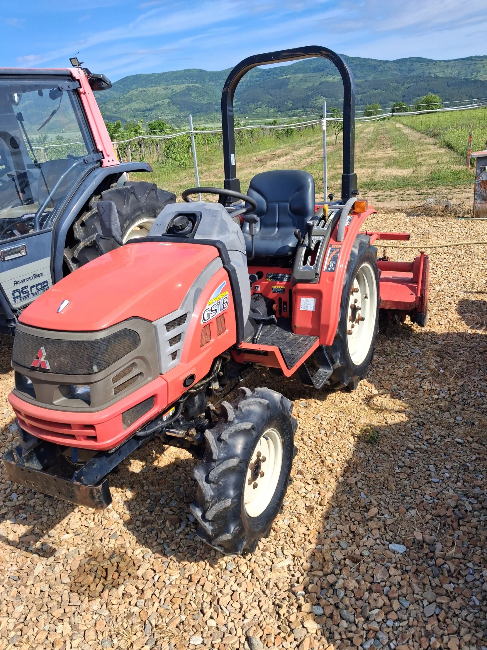 Трактор Kubota Скайтрак 