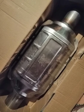 Продавам универсален катализатор Евро 4, снимка 2 - Части - 52795505