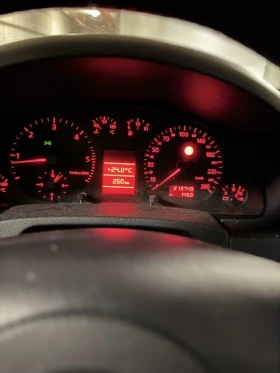 Audi A6 2.5 TDI, снимка 8
