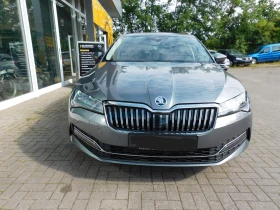 Обява за продажба на Skoda Superb Combi 2.0 TDI Navi ~68 900 лв. - изображение 1