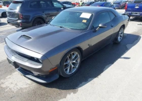 Dodge Challenger 