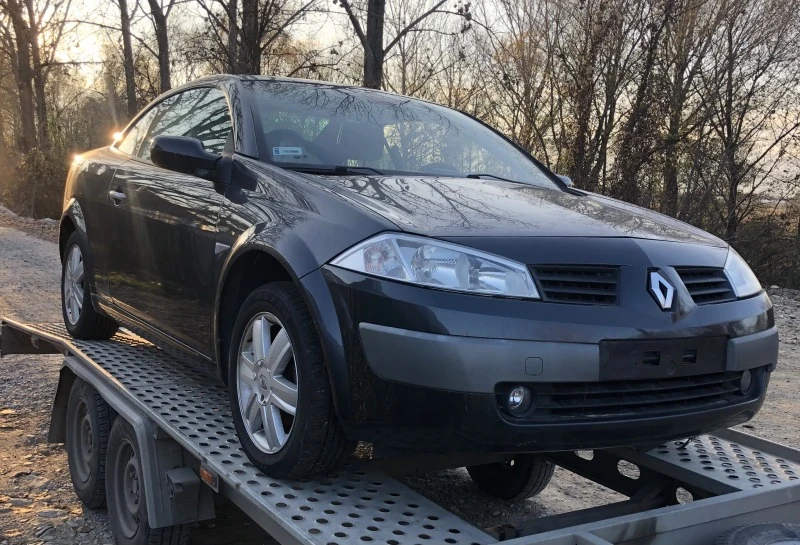 Renault Megane 1.6 i cabrio, снимка 1 - Автомобили и джипове - 38659114