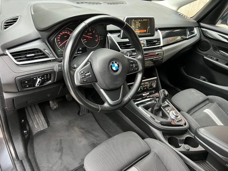 BMW 2 Active Tourer 2.0d NAVI/PODGREV/KOJA/6sk/UNIKAT, снимка 10 - Автомобили и джипове - 39465802