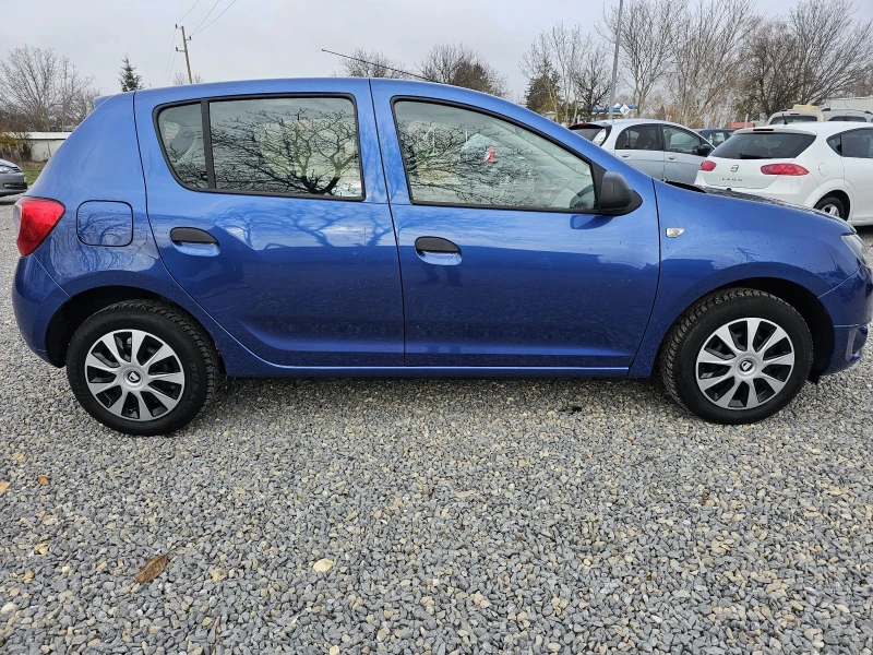 Dacia Sandero 1.2i  75k.s, снимка 4 - Автомобили и джипове - 48236435