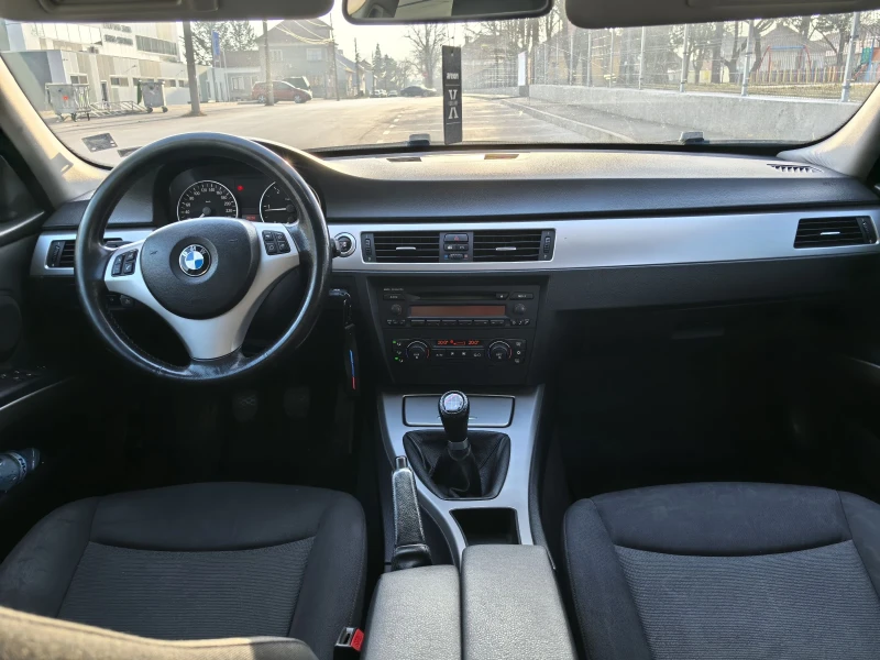 BMW 320, снимка 11 - Автомобили и джипове - 49410469