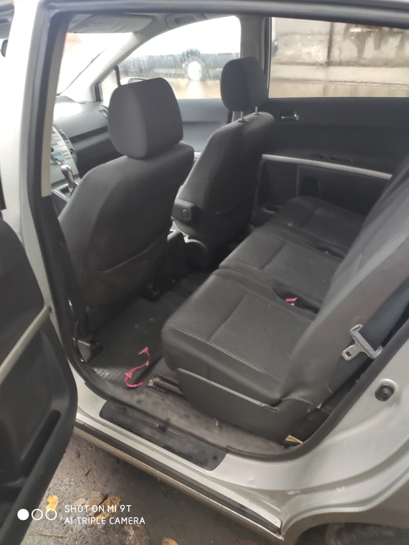 Toyota Corolla verso, снимка 6 - Автомобили и джипове - 52223720