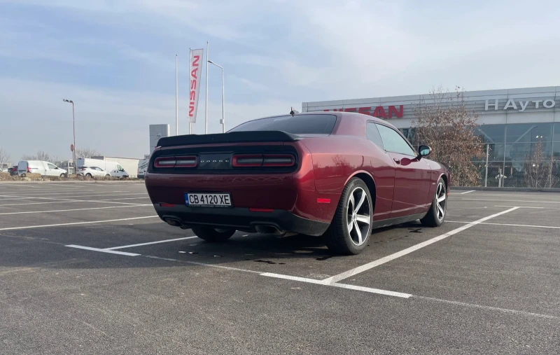 Dodge Challenger 5.7 ново каско, снимка 7 - Автомобили и джипове - 52709079