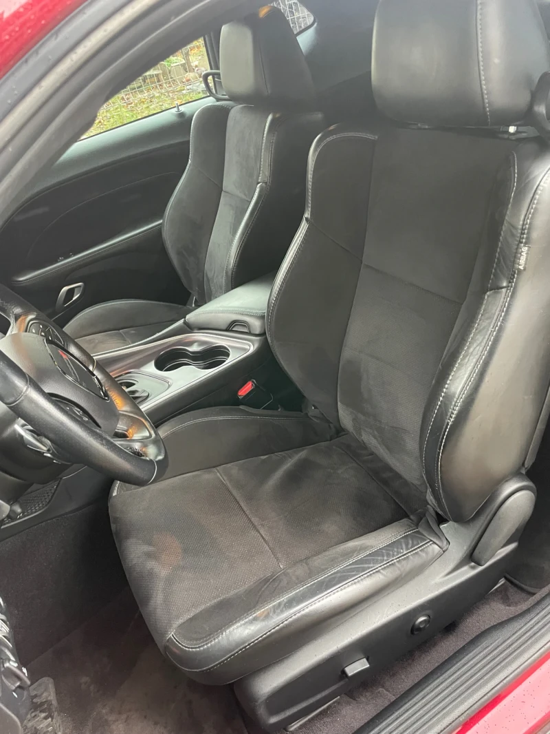Dodge Challenger 5.7 V8 Топ цена, снимка 14 - Автомобили и джипове - 52709079