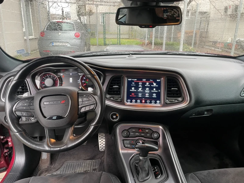 Dodge Challenger 5.7 V8 Топ цена, снимка 10 - Автомобили и джипове - 52709079
