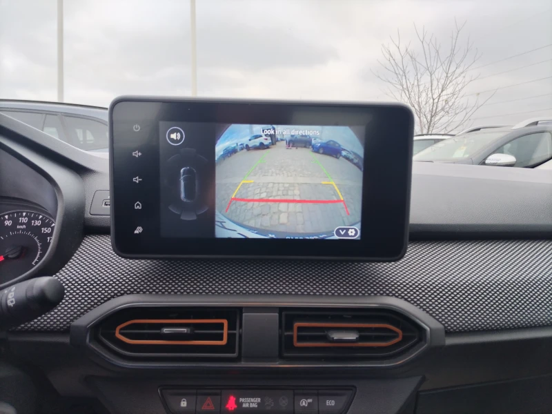 Dacia Sandero TCe 100 к.с. Бензин/Газ, снимка 10 - Автомобили и джипове - 52754446