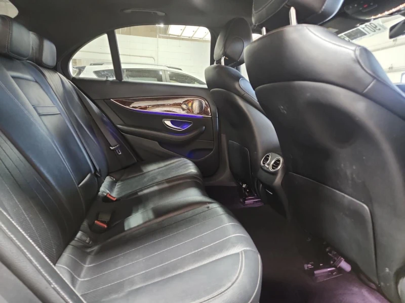 Mercedes-Benz E 300, снимка 10 - Автомобили и джипове - 52805654