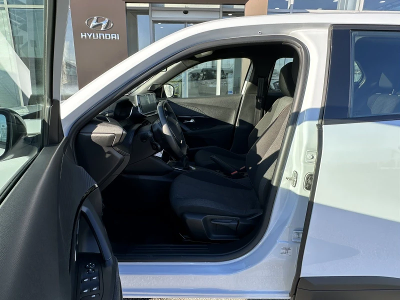 Peugeot 2008 STYLE, снимка 7 - Автомобили и джипове - 53153633