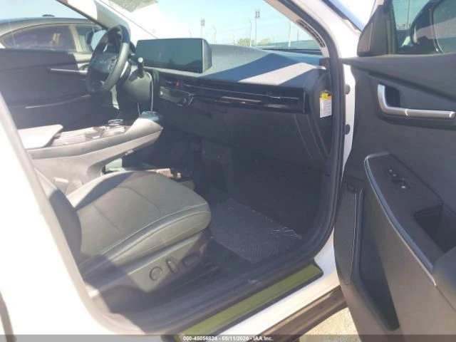 Kia EV6 * WIND* LONG RANGE* КОЖА* ПОДГРЕВ* , снимка 4 - Автомобили и джипове - 55219510