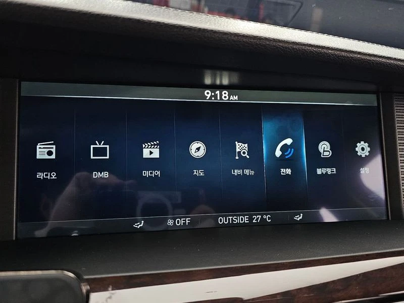 Genesis G90 3.8 Automatic, снимка 16 - Автомобили и джипове - 55598963