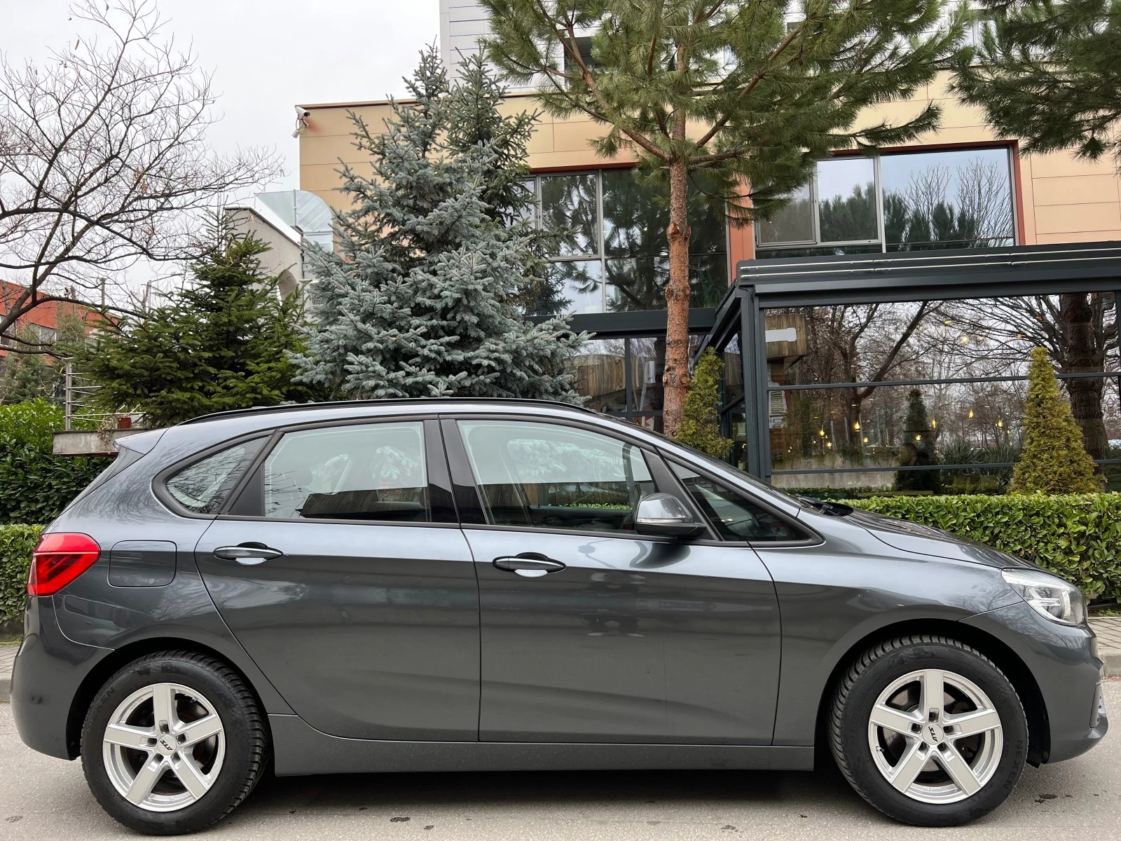 BMW 2 Active Tourer 2.0d NAVI/PODGREV/KOJA/6sk/UNIKAT - изображение 6