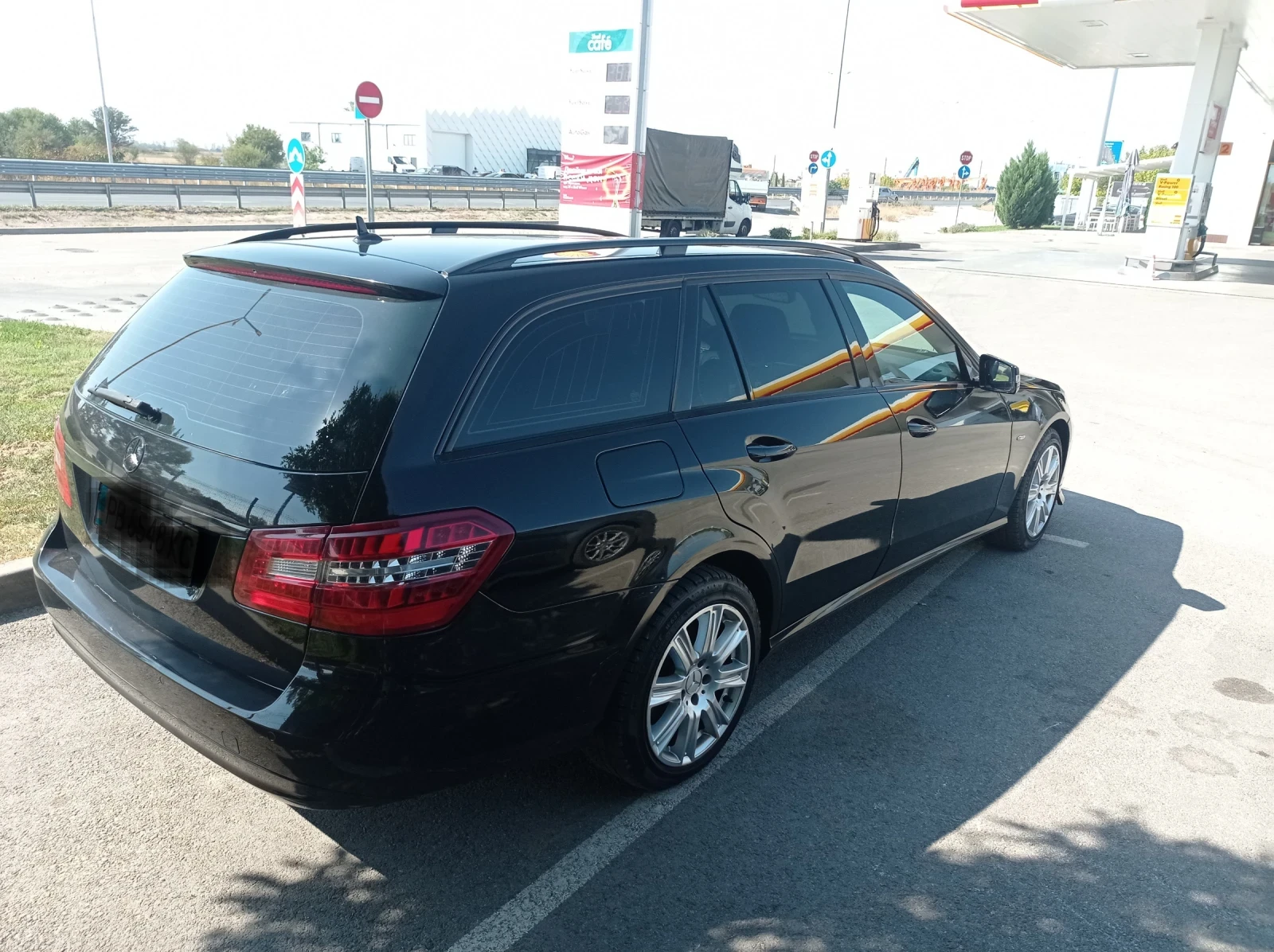 Mercedes-Benz E 220 2.2cdi - изображение 3