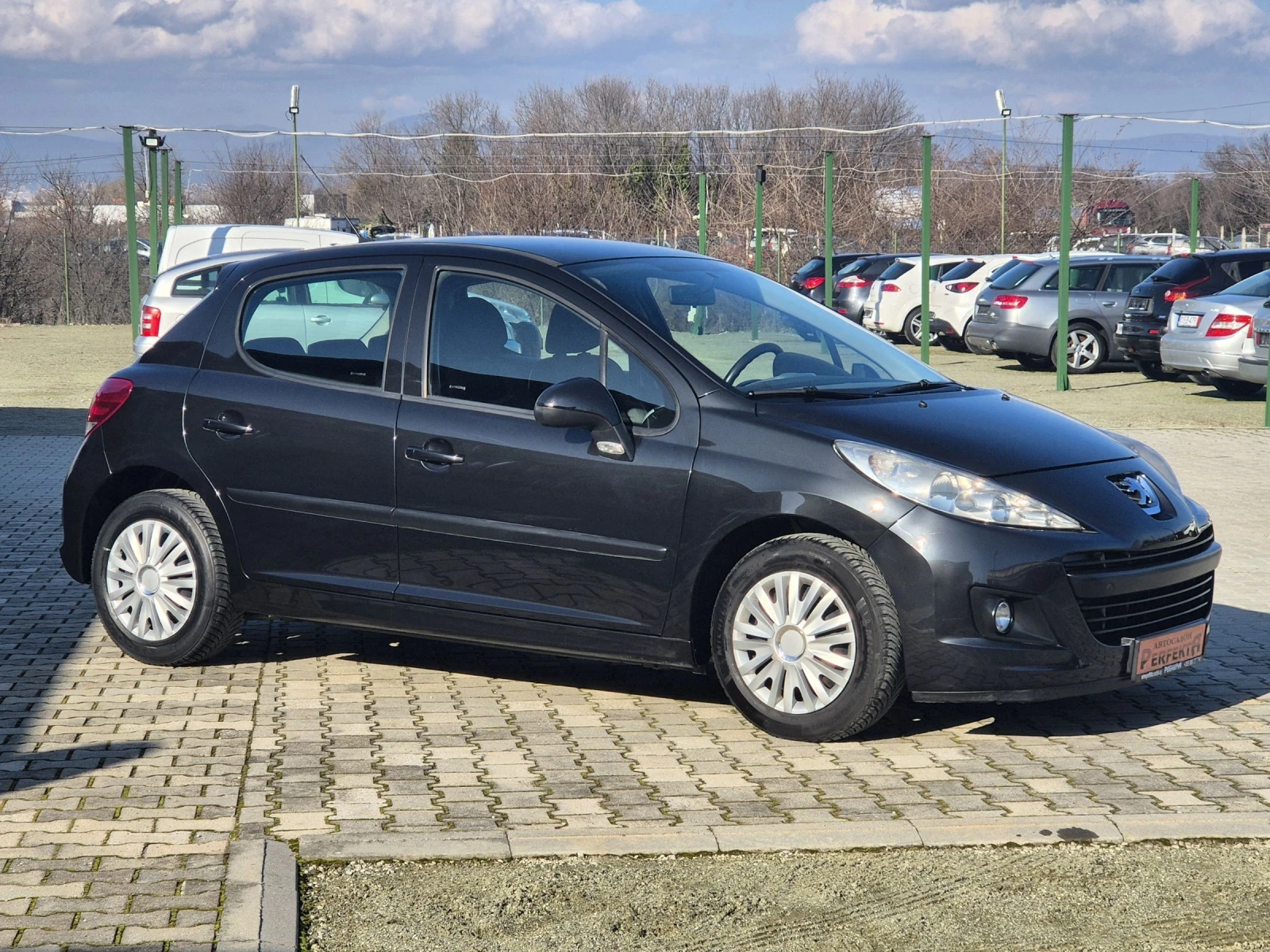 Peugeot 207 1.4 газ/бензин 75к.с. - изображение 6