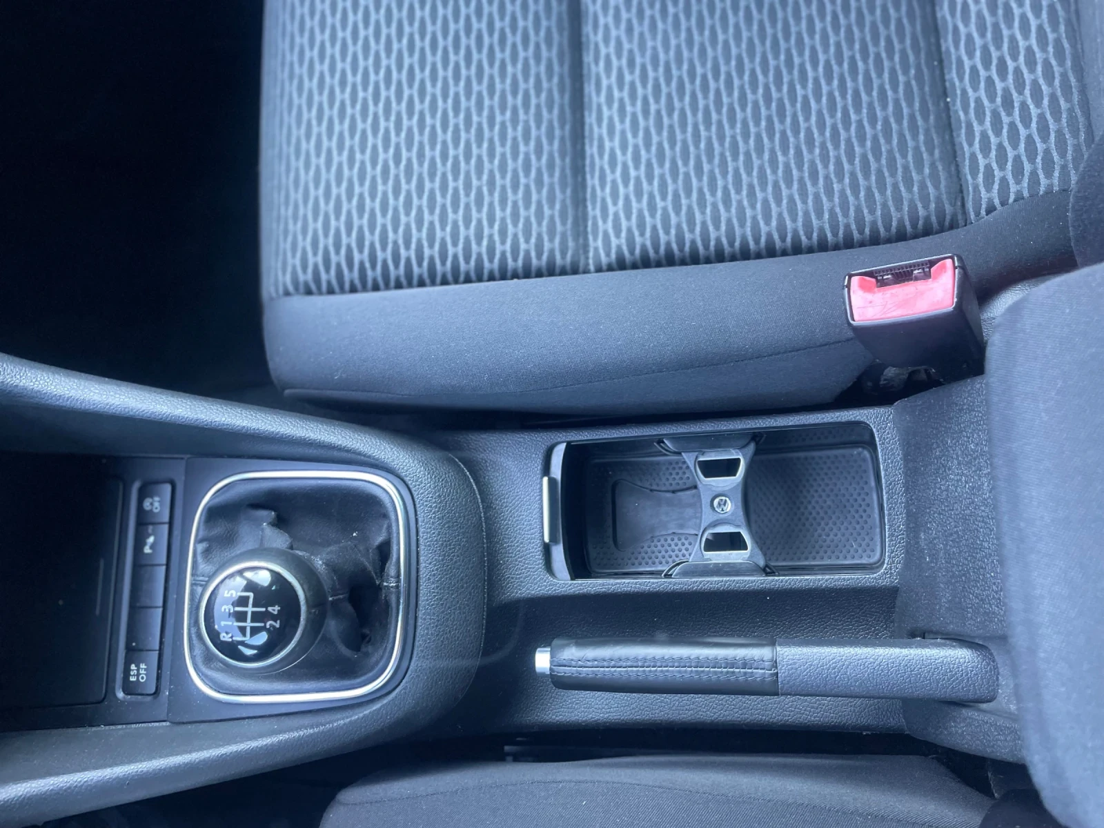 VW Golf 1.6 Дизел - изображение 6