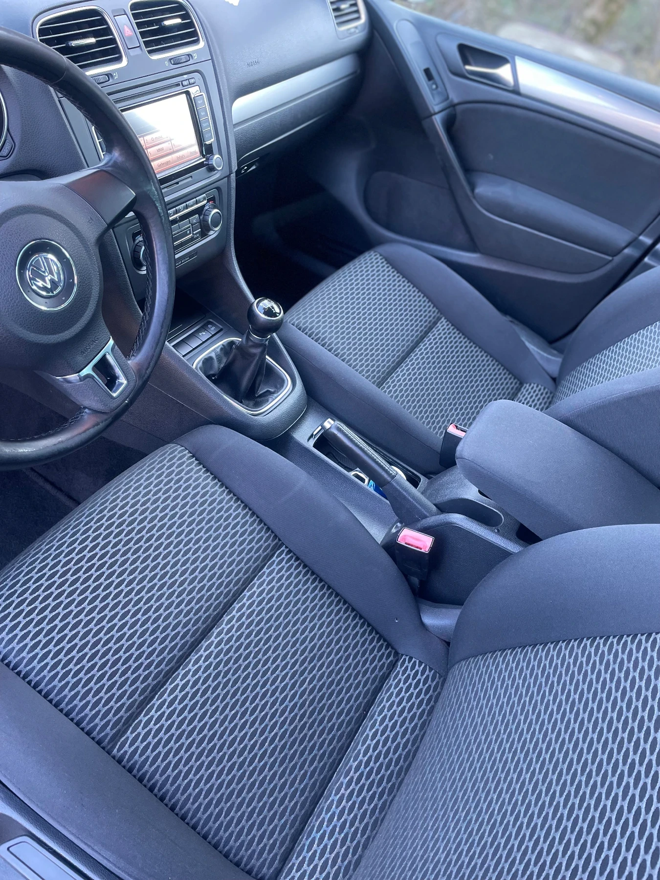 VW Golf 1.6 Дизел - изображение 10