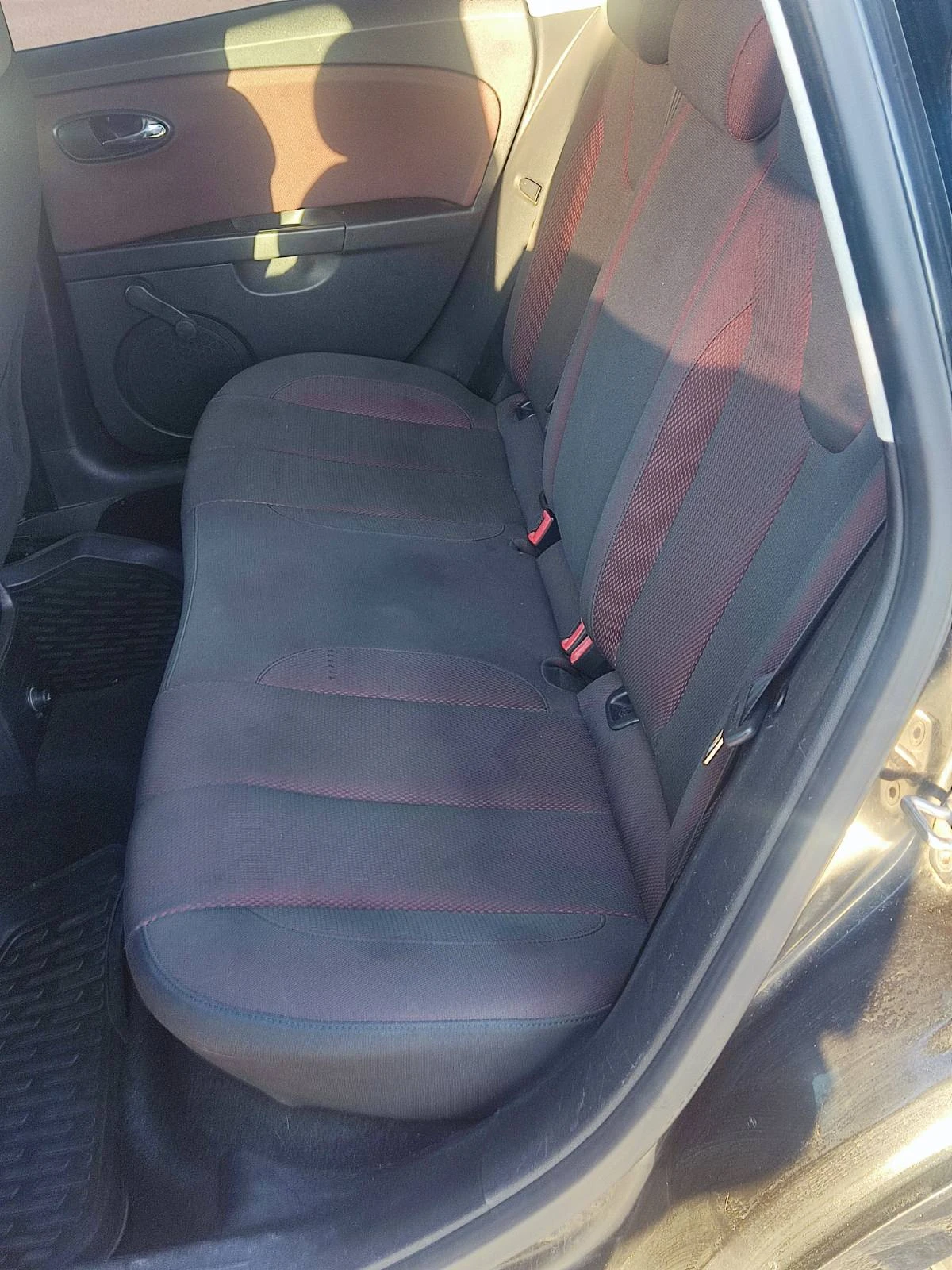 Seat Leon 1.6 - изображение 8